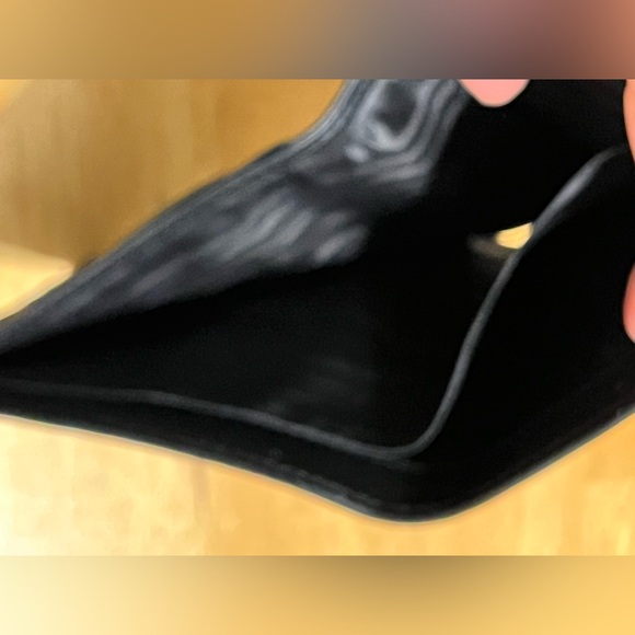 GUCCI BIFOLD WALLET - Picture 12 of 14